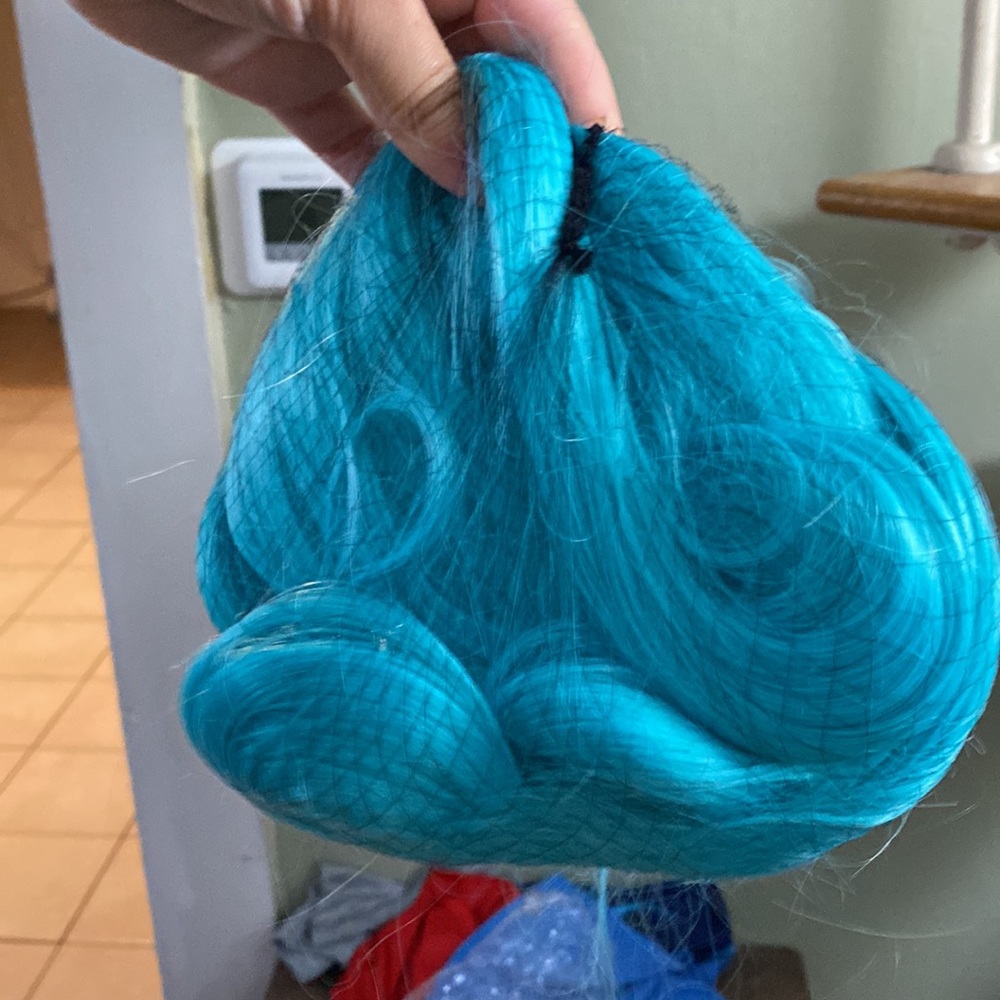Blue wig - Picture 5 of 6